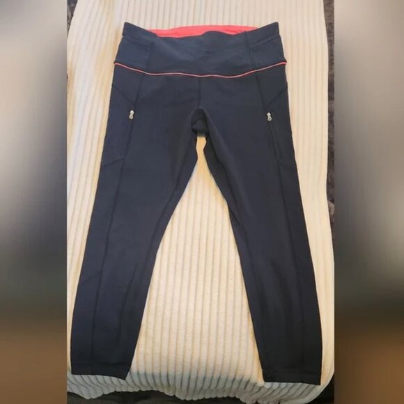 Lululemon Run: Ice Queen 7/8 Tight Navy - Picture 13 of 14